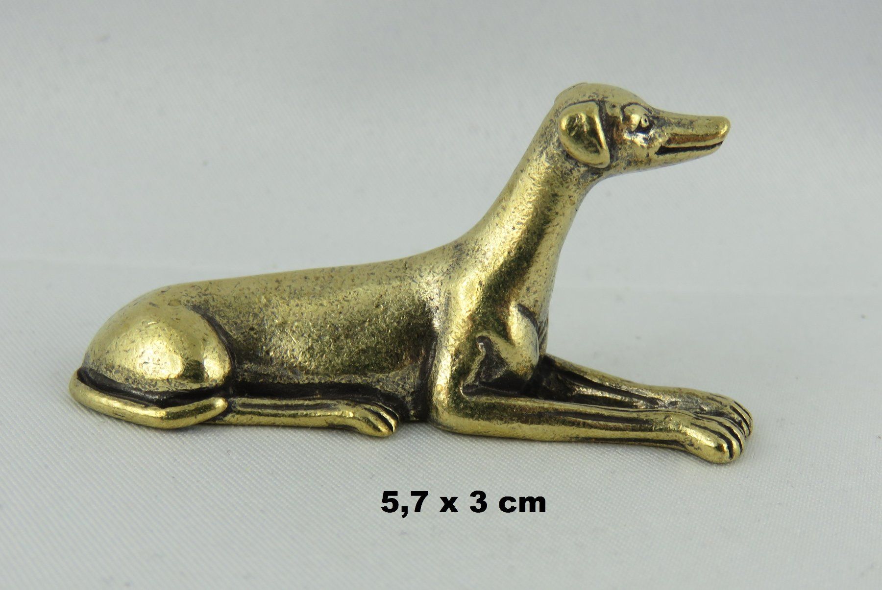 Statuette: HUNDE Figur aus Messing - Dekoration - 5,7x3cm – Nuovo e nell'imballaggio originale da Grenchen venduto da Yamahwildstar16