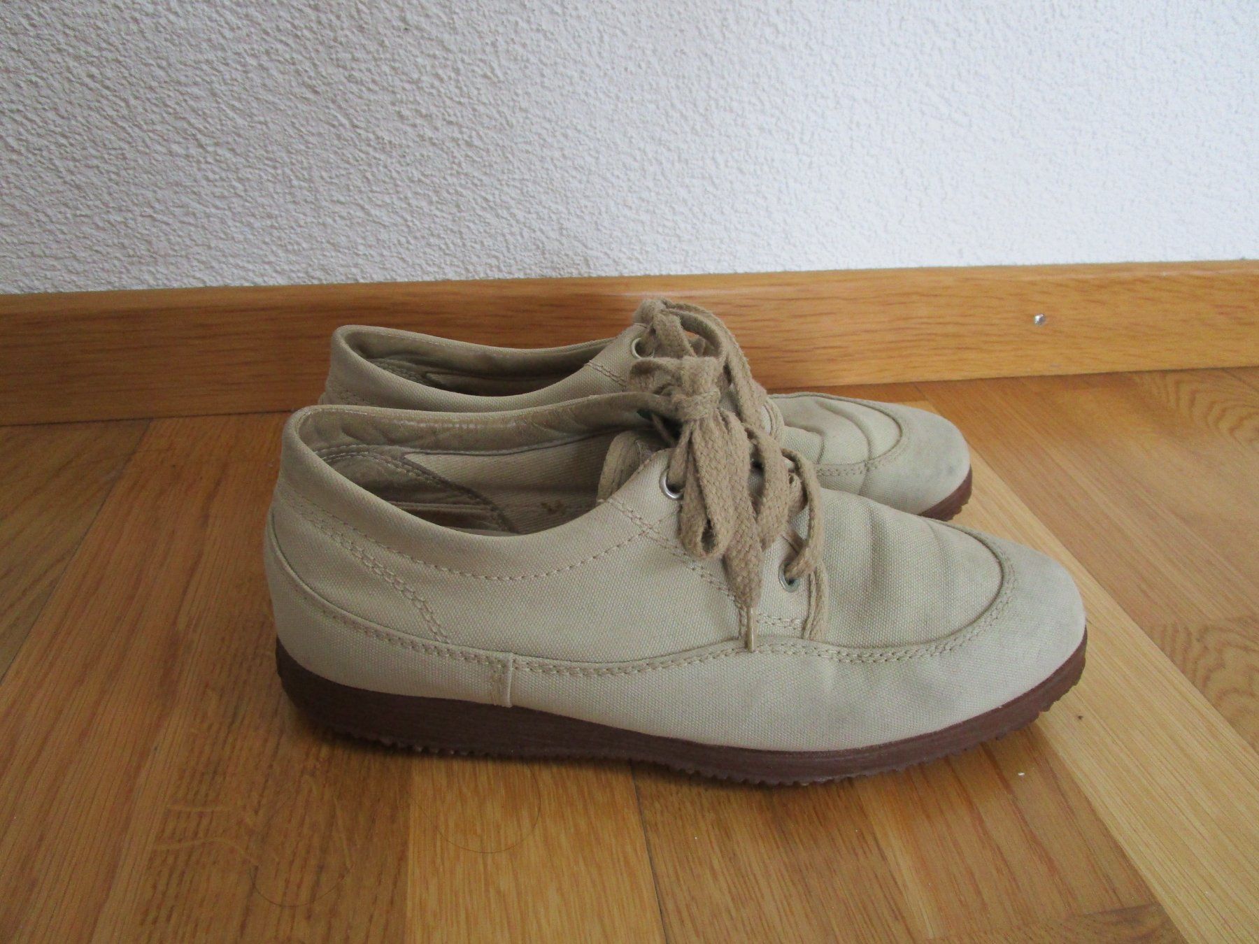 Chaussures hommes: Schuhe beige – D'occasion à Langenthal par majarose 1