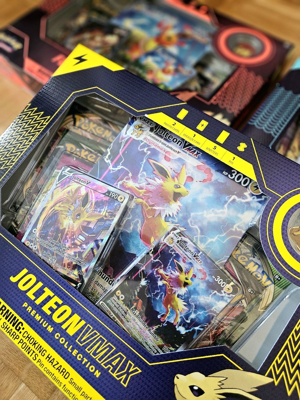 Pokémon Carte collezionabili: Pokémon Eeveelution VMAX Premium Collections  – Nuovo e nell'imballaggio originale da Adliswil venduto da Samy0911 1