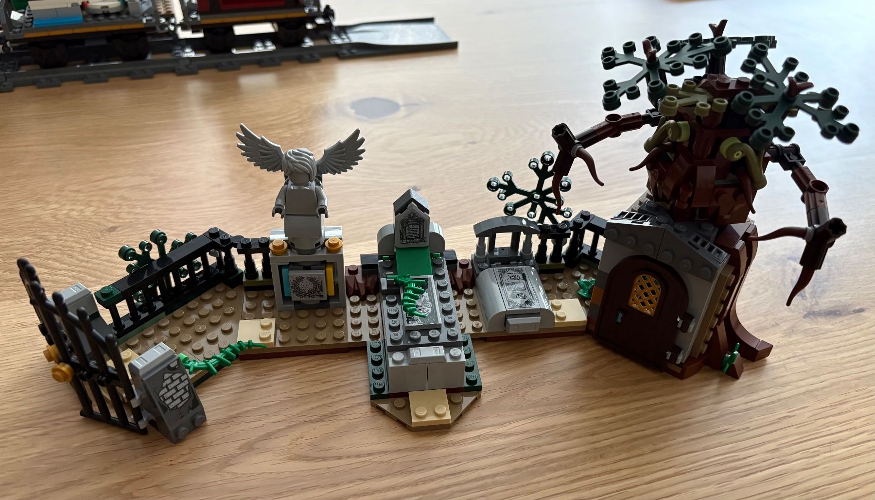 Lego Kit di costruzioni: Lego Hidden Side train et cimetière – Usato da Martigny venduto da jcj_j2fb 5