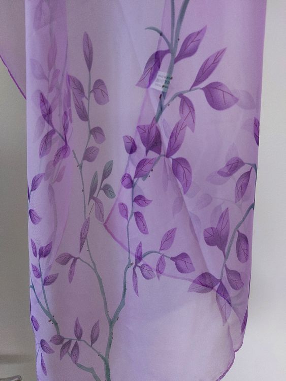 Foulards & écharpes: Lila Schal mit Blättermuster – Frühlingserwachen! – D'occasion à Bern par titaniumsnow 2
