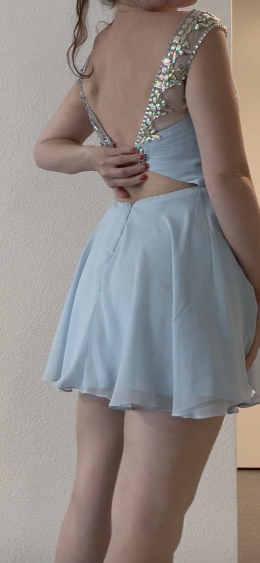JJ’s House Vestiti: Ballkleid hellblau, Glitzersteine Grösse xs – Nuovo (secondo la descrizione) da Rümlang venduto da G_Rohrer 2