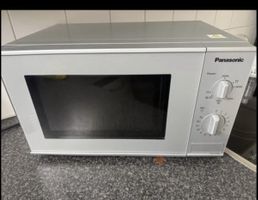Panasonic Mikrowelle NN-K121MM mit Grillfunktion – Top Zusta