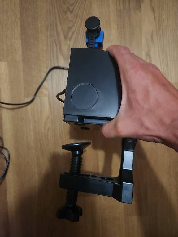 Manettes: Logitech flight yoke – D'occasion à Ibach par arn_t6fy 1