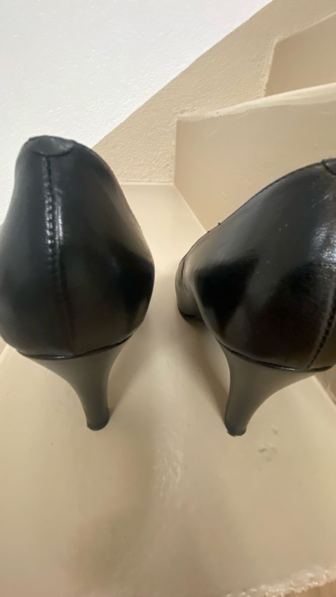 Scarpe da donna: Valverde Lederpumps 38 – Usato da Magden venduto da Gondwina 2