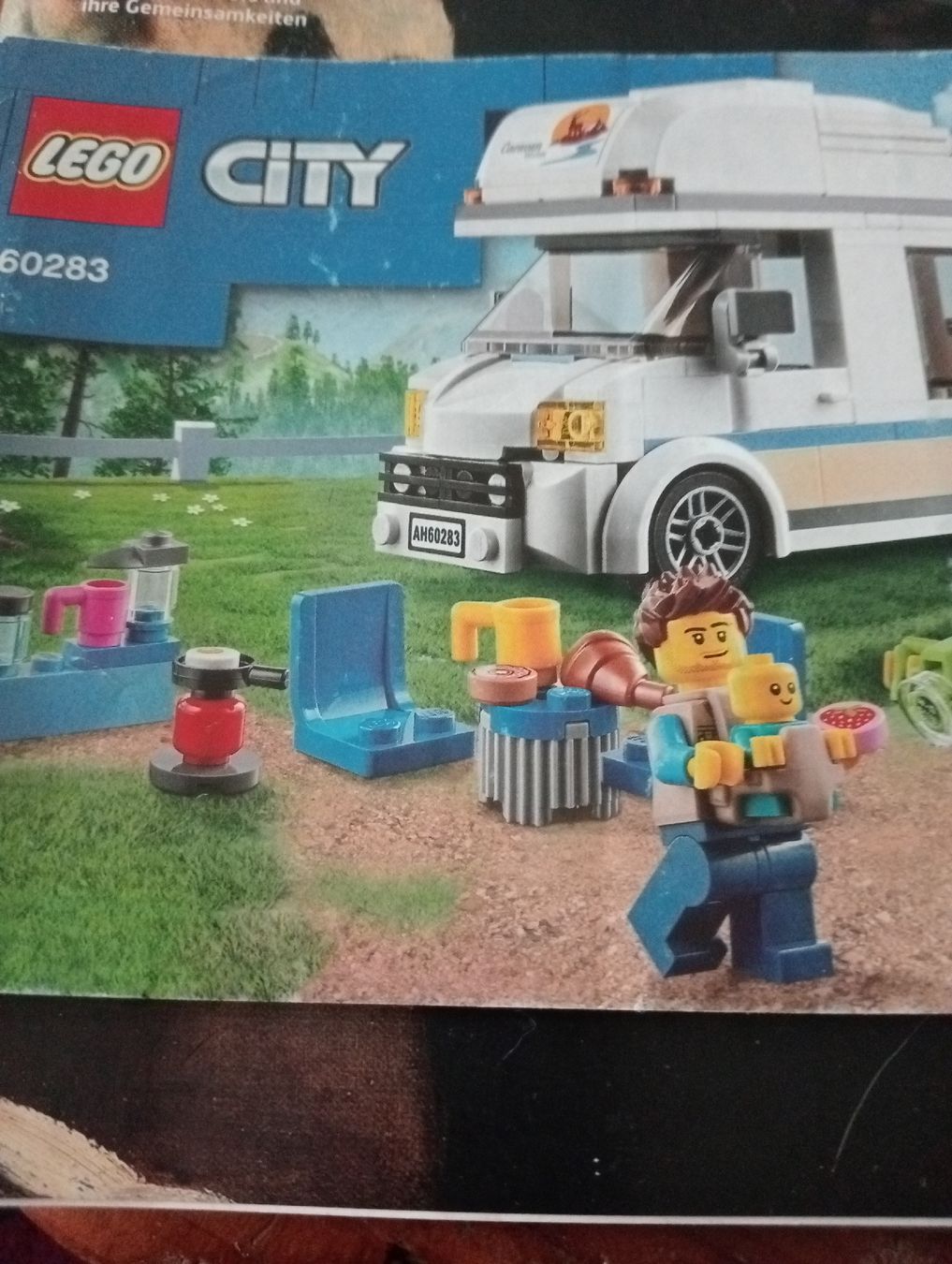 Lego Jeux de construction: LEGO City Camper Van 60283 – D'occasion à basel par persofort