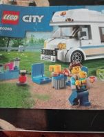 LEGO City Camper Van 60283