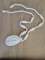 Vintage Kette aus hellem Horn verm. Büffelhorn, handgeschnit