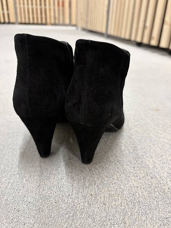 Scarpe da donna: Damen Stiefeletten Schwarz – Usato da Bern venduto da May199 1