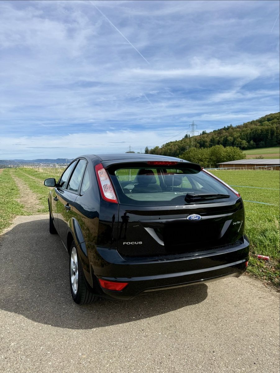 Ford Automobili: Ford Focus 1.6i (2010) – Usato da Zeiningen venduto da Eagleeye2 2