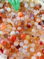 100 St. Achat Perle und Quader (hellorange bis rot)