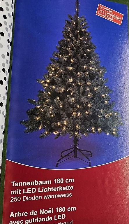 Ghirlande e barre luminose: Kunstbaum mit Lichterkette – Usato da Riggisberg venduto da taninchen 1