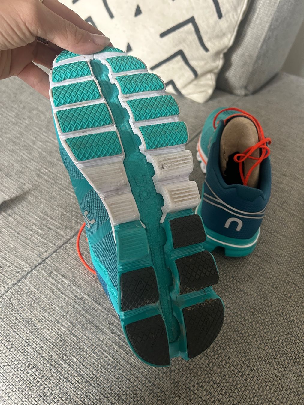 On Scarpe da donna: On Cloudflow Schuhe - Gr. 37 – Nuovo (secondo la descrizione) da Illnau venduto da Monkky 6