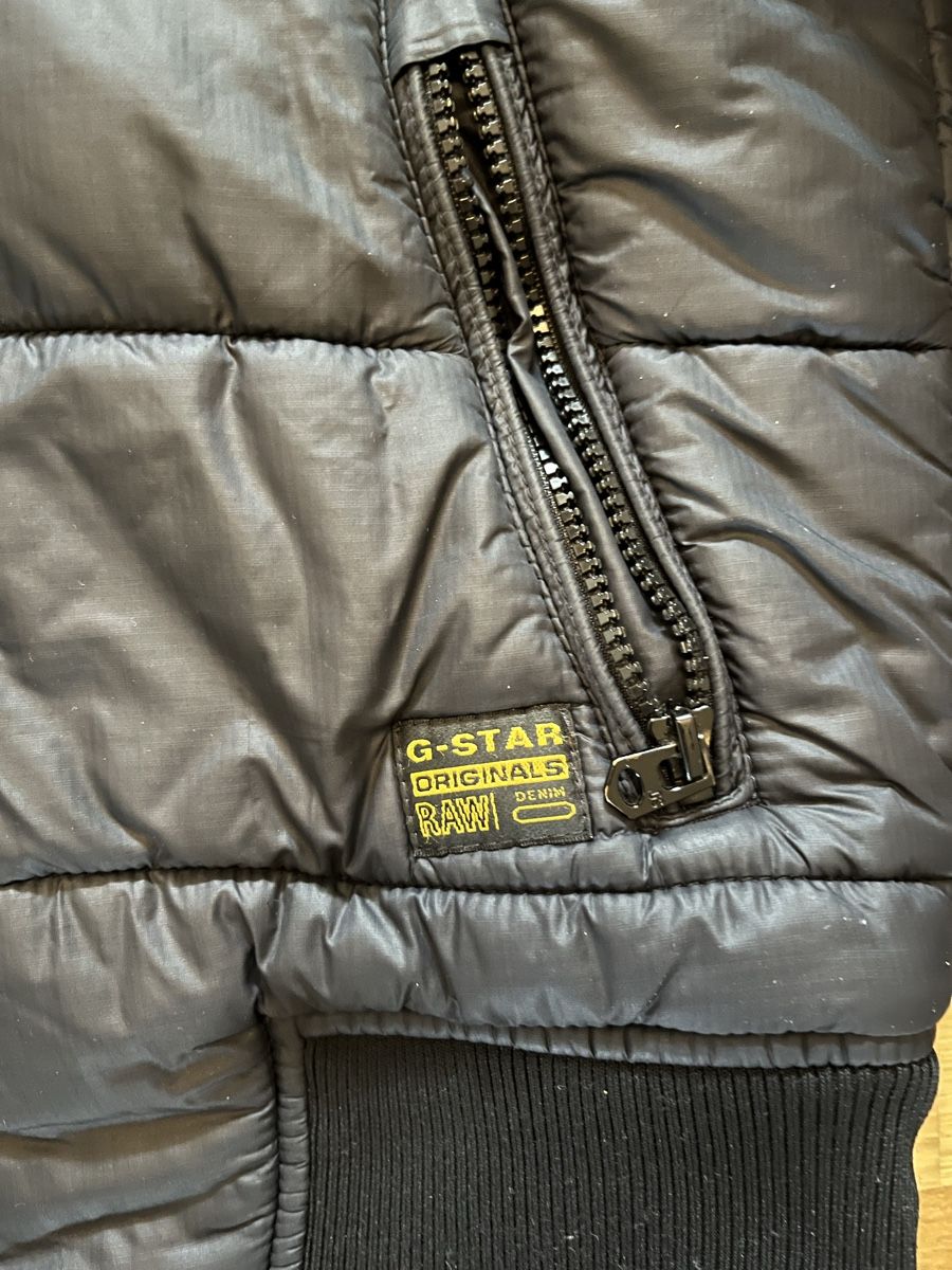 G-Star Giacche: G-Star Raw Gr. M Winterjacke schwarz – Usato da Uetendorf venduto da Sven_85 2