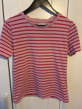 Reserved t-shirt 
