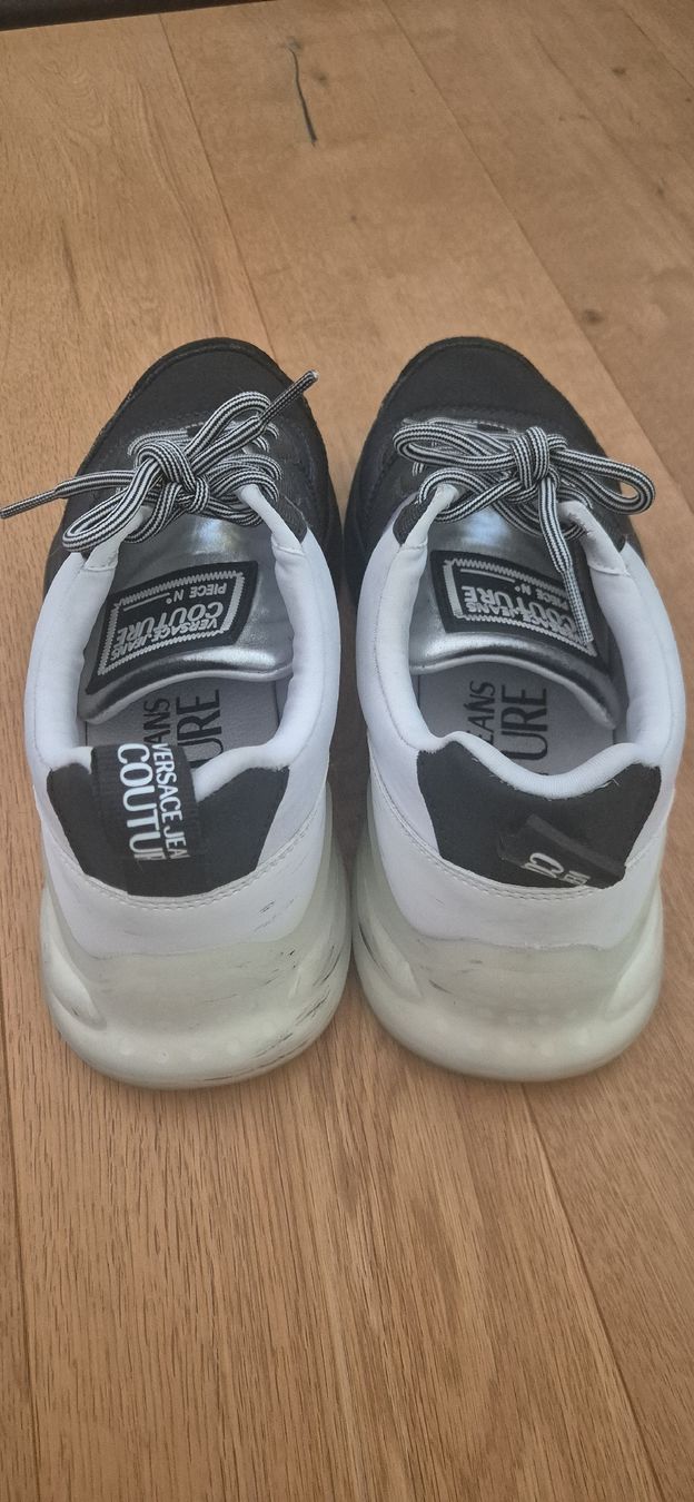 Versace Scarpe da uomo: Versace Jeans Couture Sneaker schwarz Grösse 41 – Usato da Bubikon venduto da NaralieG 2