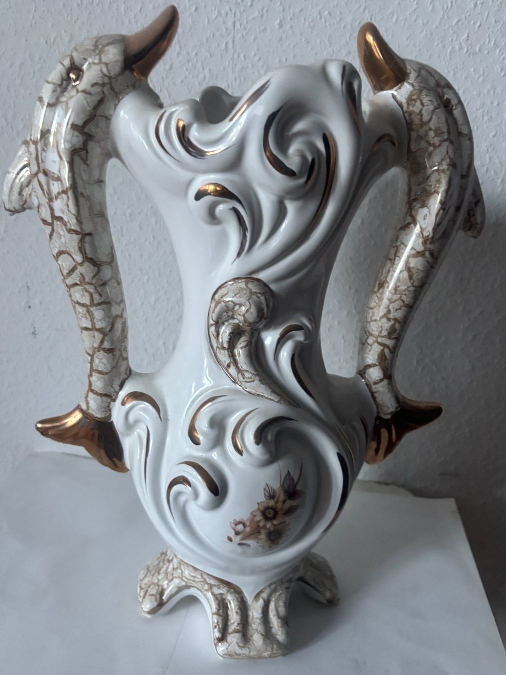 Vasi & Recipienti: Vintage Capodimonte Blumenvase mit Delfinen, – Usato da Wallisellen venduto da ASZT