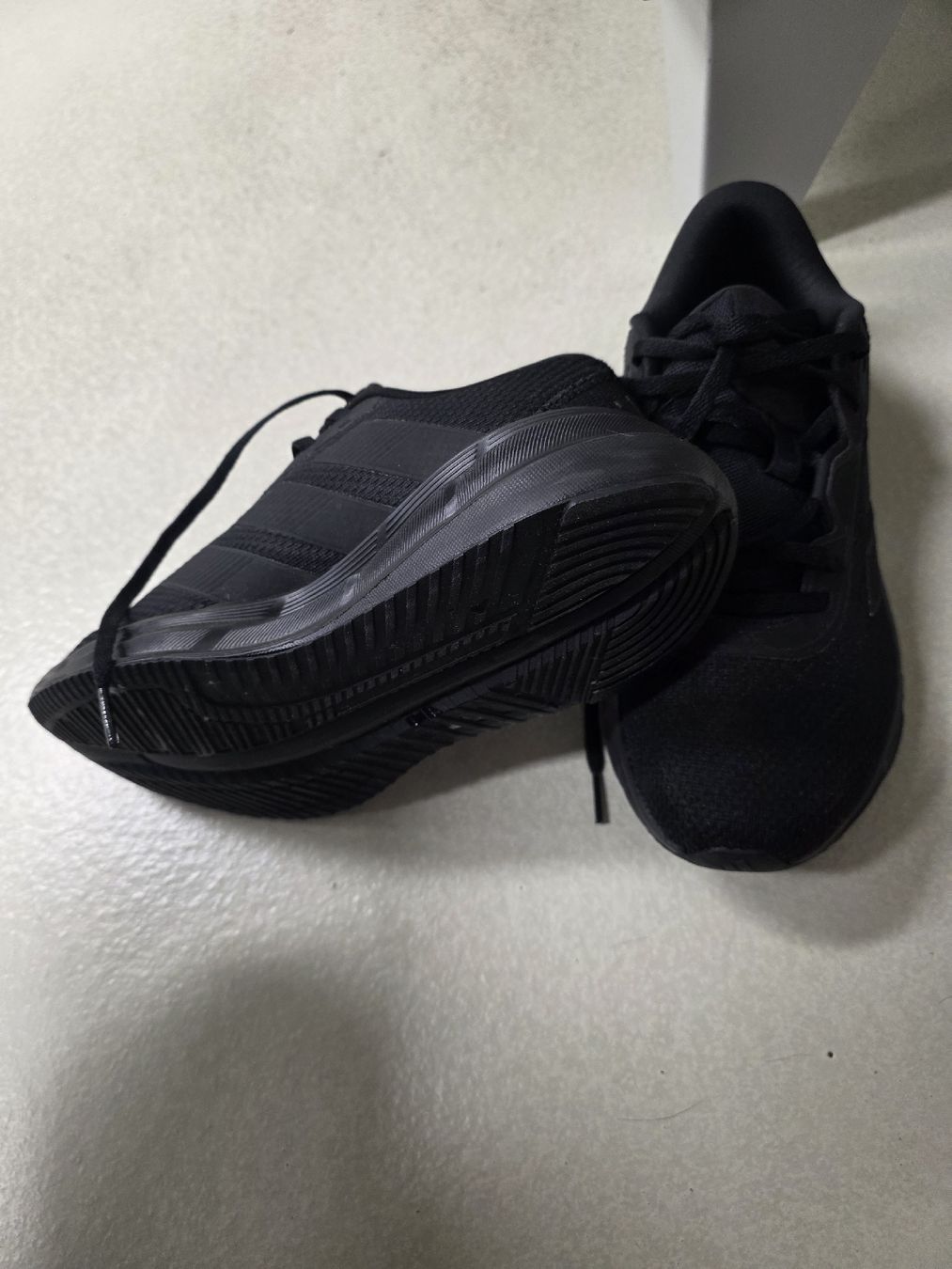 Chaussures hommes: Shuhe adidas – D'occasion à BELLINZONA par Dolcerelax 1