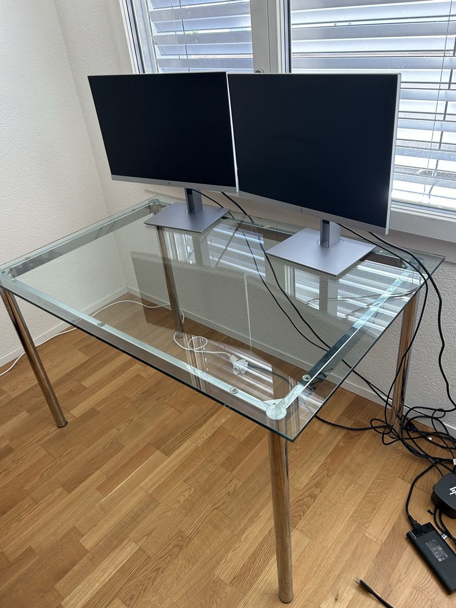 Scrivanie: Glastisch 80x120x73 – Usato da Kehrsatz venduto da fuhreradrian