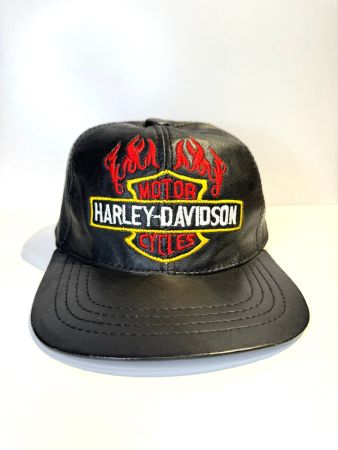 VINTAGE HARLEY DAVIDSON GENUINE LEATHER "LOGO FLAMES" CAP