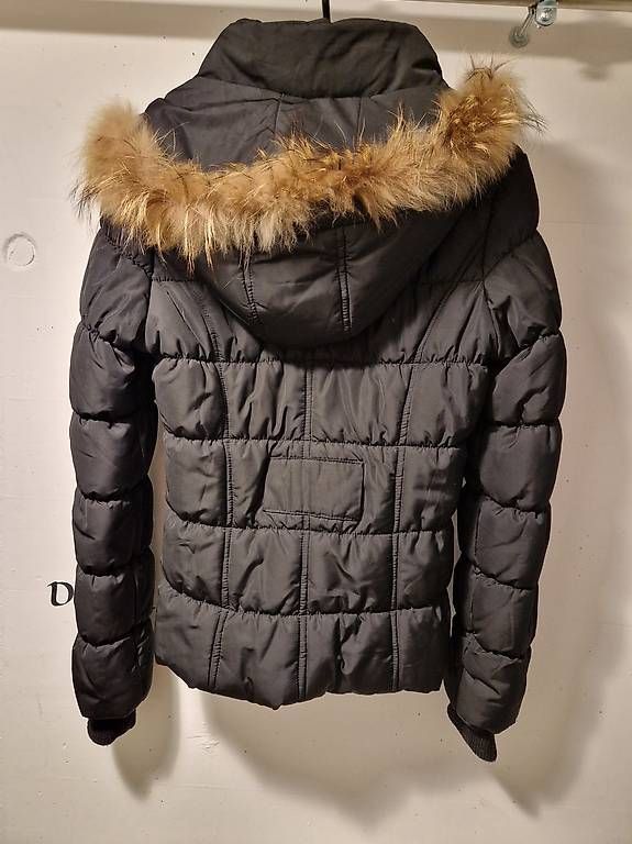Giacche: Jacke Maariyah Damen (Grösse S) – Usato da Winterthur venduto da TOPM 1