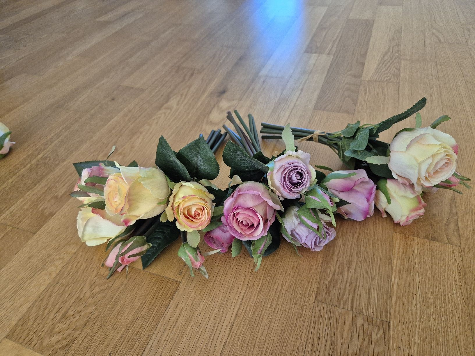 Tutte le decorazioni: künstliche Rosen – Usato da Affoltern am Albis venduto da bine17