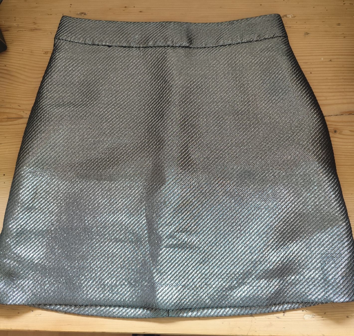 H&M Gonne: Mini Jupe Gr. 38 – Nuovo e nell'imballaggio originale da Stettlen venduto da gpa18