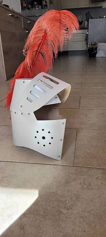 Giocattoli: Casque de chevalier pour garçon – Usato da Ste-Croix venduto da kar_9x7w