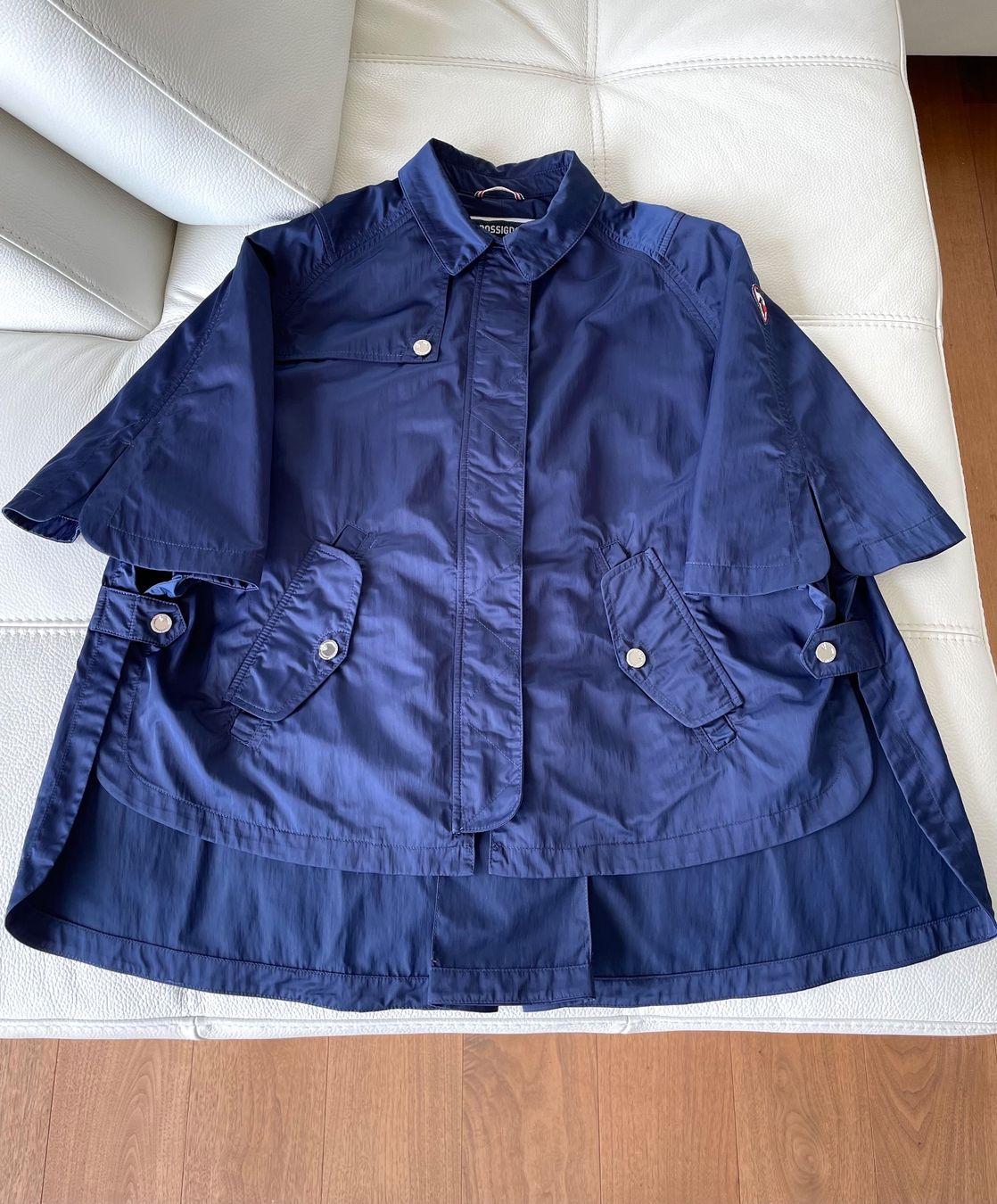 Autres vêtements femmes: NEW WITH TAGS ROSSIGNOL RAINCOAT / CAPE, SIZE S/M – Neuf (Voir description) à Forch par ele_9gsf 3
