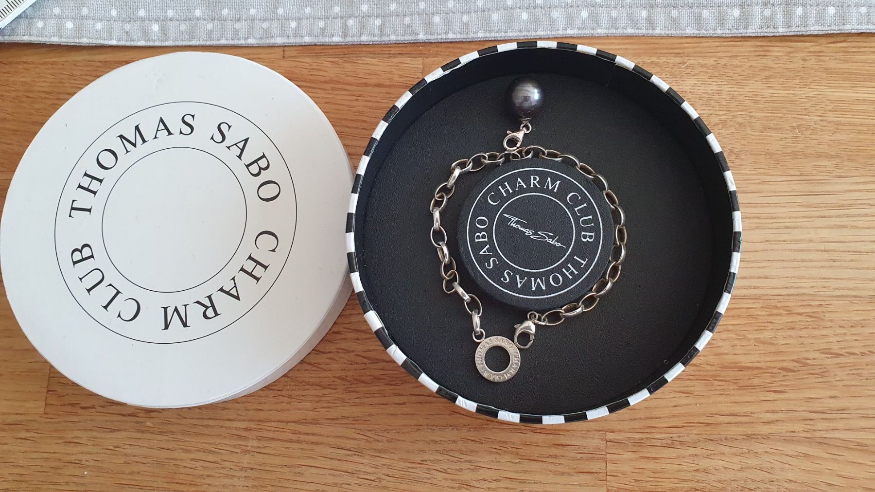 Thomas Sabo Bracciali & Braccialetti: Thomas Sabo Armband mit Charm – Usato da Laufenburg venduto da megane1959