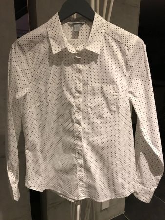 H&M Damenbluse weiss blau gepunktet