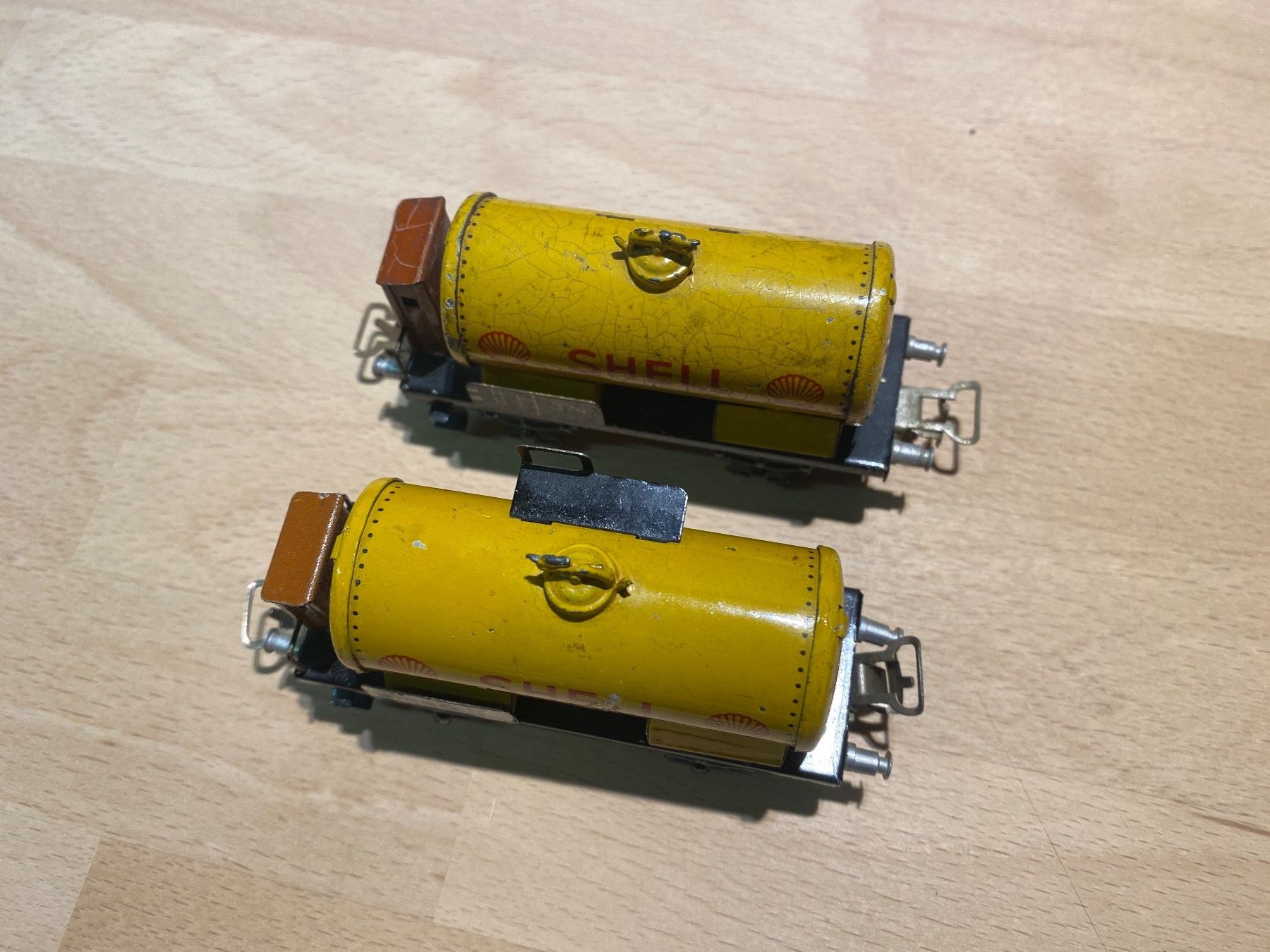 Märklin Modelleisenbahnen: SHELL - 374 - Kesselwagen – Gebraucht aus Stüsslingen von leo_nzh6 2