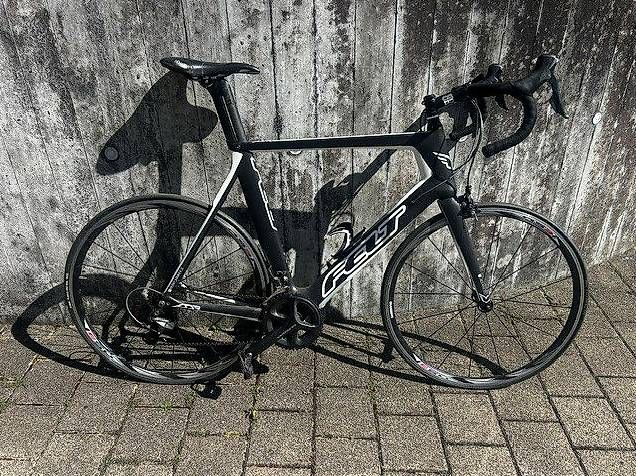 Biciclette: Felt Carbon Rennrad – Usato da Stallikon venduto da tne99