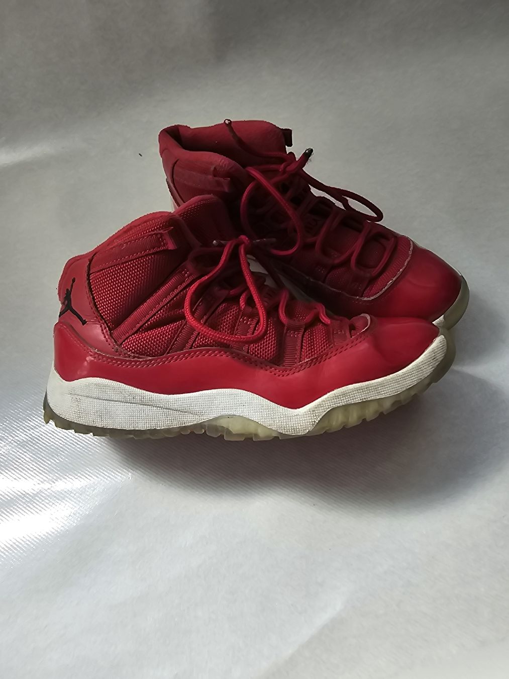 Scarpe per ragazzi: Jordan Sneaker Rot Grösse 35 gebraucht – Usato da Bern venduto da revilo-