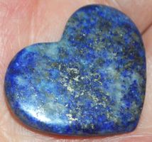 Cabochon L-5826 – Lapislazuli Herz 29x25mm 30,30 Karat