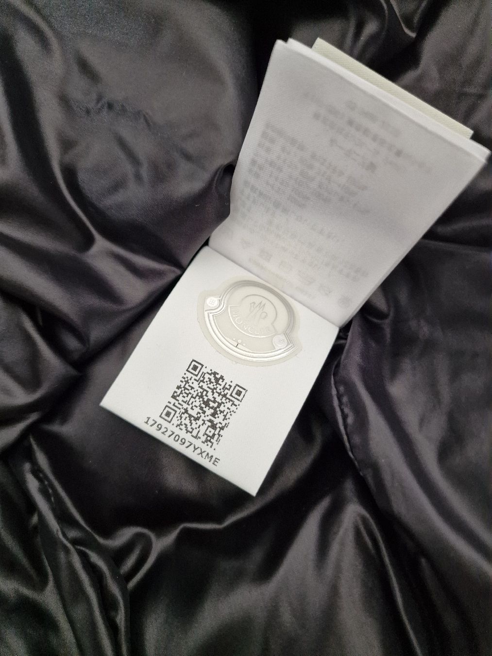 Moncler Giacche: Moncler Grenoble "Dixence" XS – Nuovo (secondo la descrizione) da Yverdon-les-Bains venduto da Ed9lude 8
