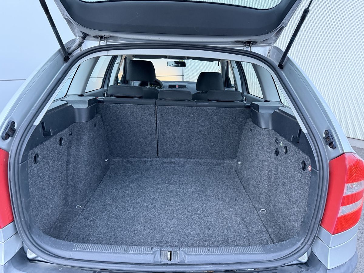 Skoda Automobili: Skoda Octavia 1.9TDI 4x4  – Usato da Altstätten SG venduto da Bb1700 6