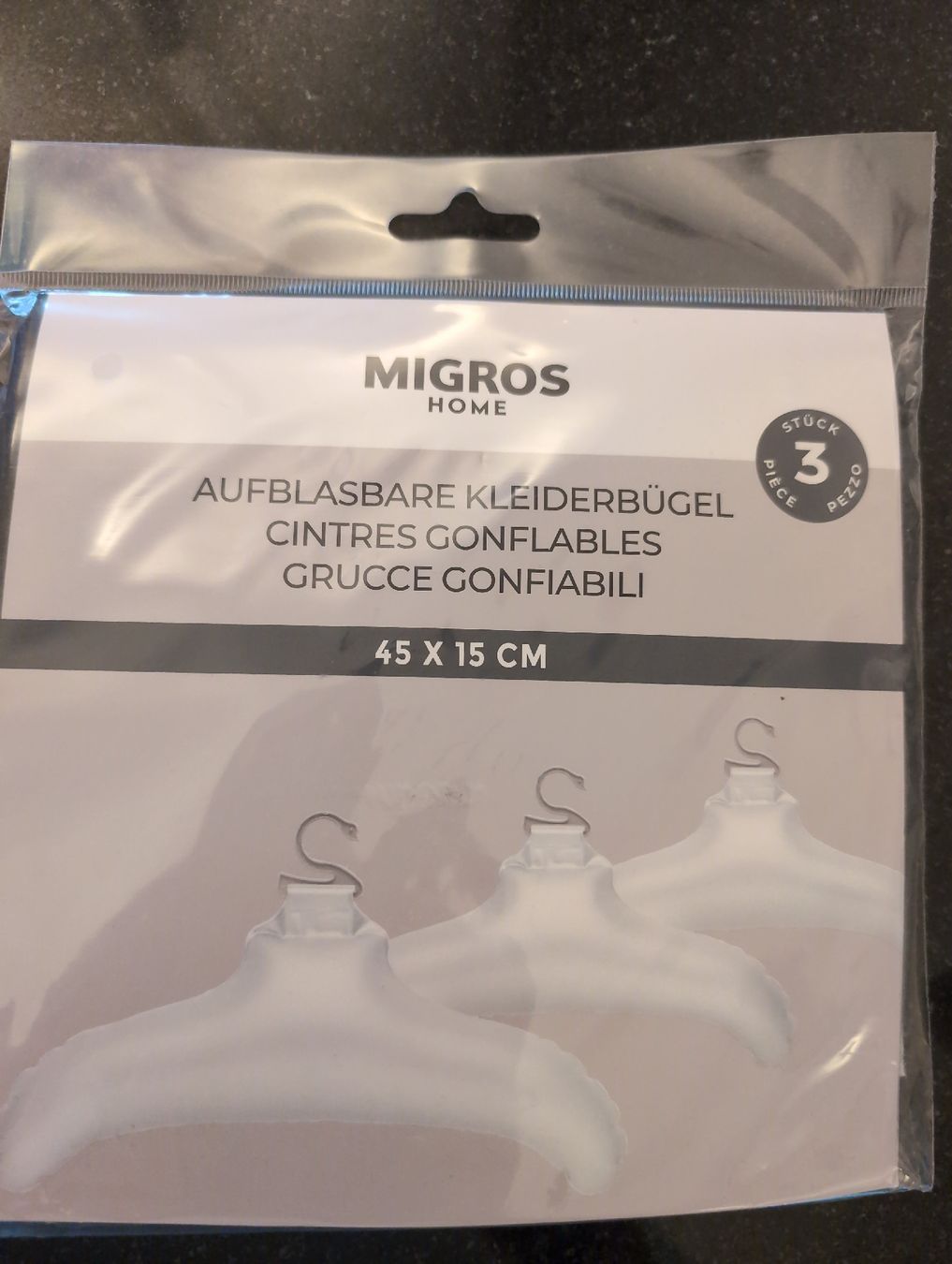 Migros Appendiabiti: Aufblasbare Kleiderbügel – Nuovo (secondo la descrizione) da Wattenwil venduto da lilifee18