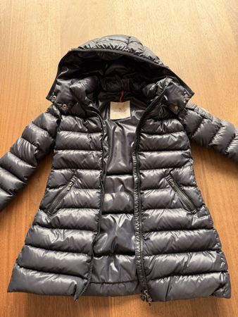 Kinder Daunenjacke Moncler dunkelblau Grösse 112 cm