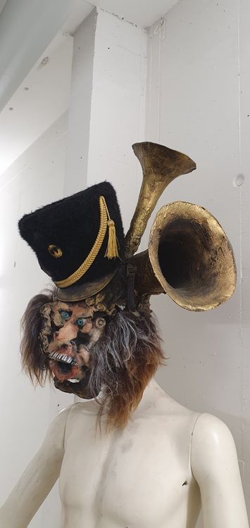 Maschere: Alti Garde Luzern: Fidele Blaskapelle (Maske, Larve, Grind) – Usato da Emmenbrücke venduto da Mandali67 1