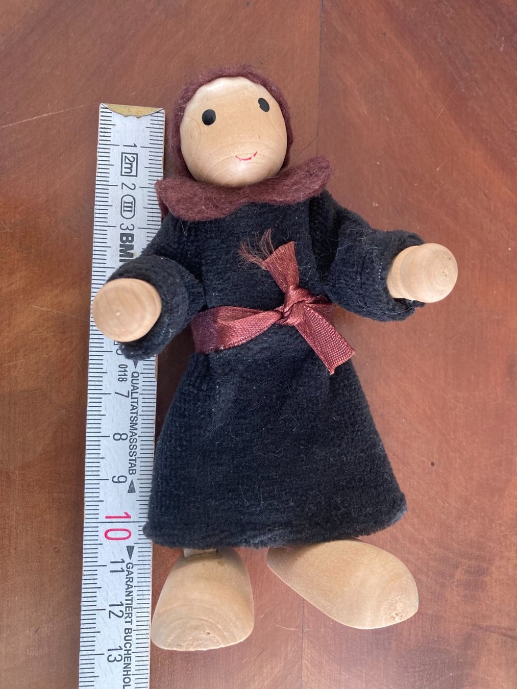 Bambole: KLEINE HANDPUPPE  MÖNCH  HOLZ / TEXTIL – Usato da Subingen venduto da ArtBead 6