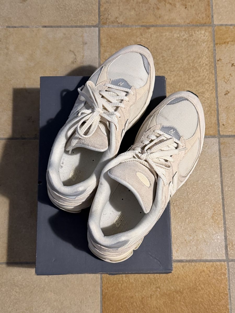 New Balance Scarpe da uomo: New Balance 2002R beige Grösse 45 – Usato da Basel venduto da Stauffer94 4
