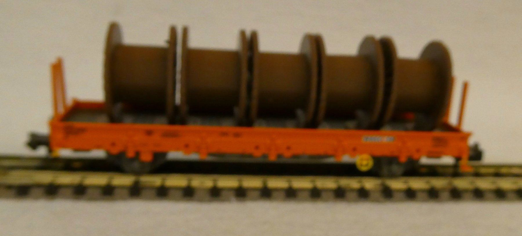 Fleischmann Modelleisenbahnen: Fleischmann Rungenwagen mit Kabelrollen – Neu und originalverpackt aus Rupperswil von Ropi03
