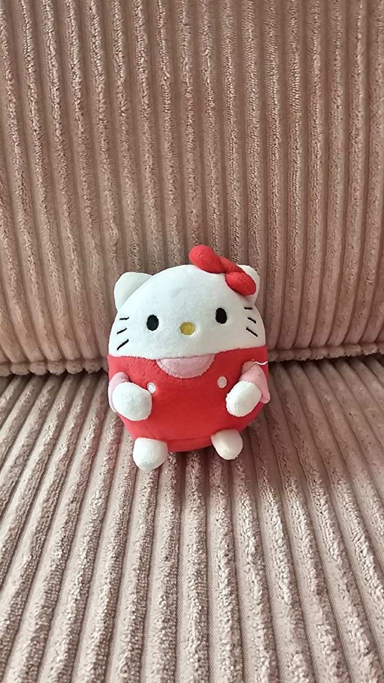 Sanrio Giocattoli: Hello Kitty Plush Toy Bundle - Perfect for Collectors! – Usato da Baar venduto da fraj1 3