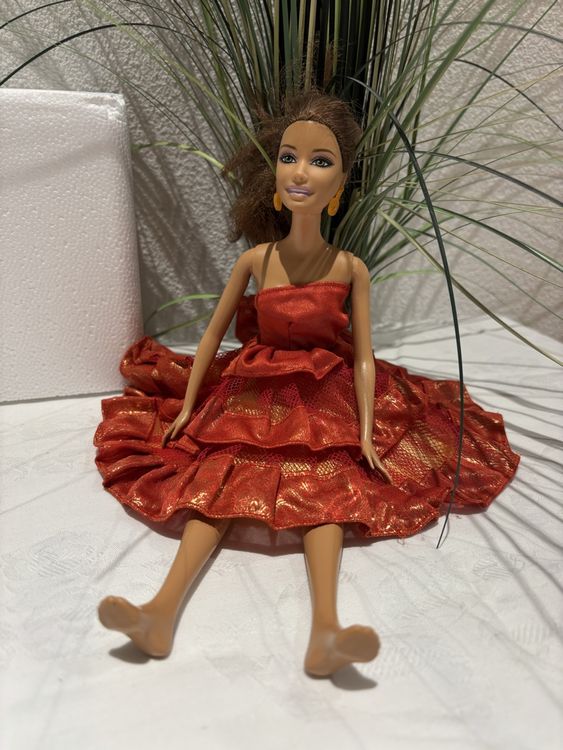 barbie-puppe-mattel-2003-feuriges-rotes-kleid-gebraucht-in-flums-f-r