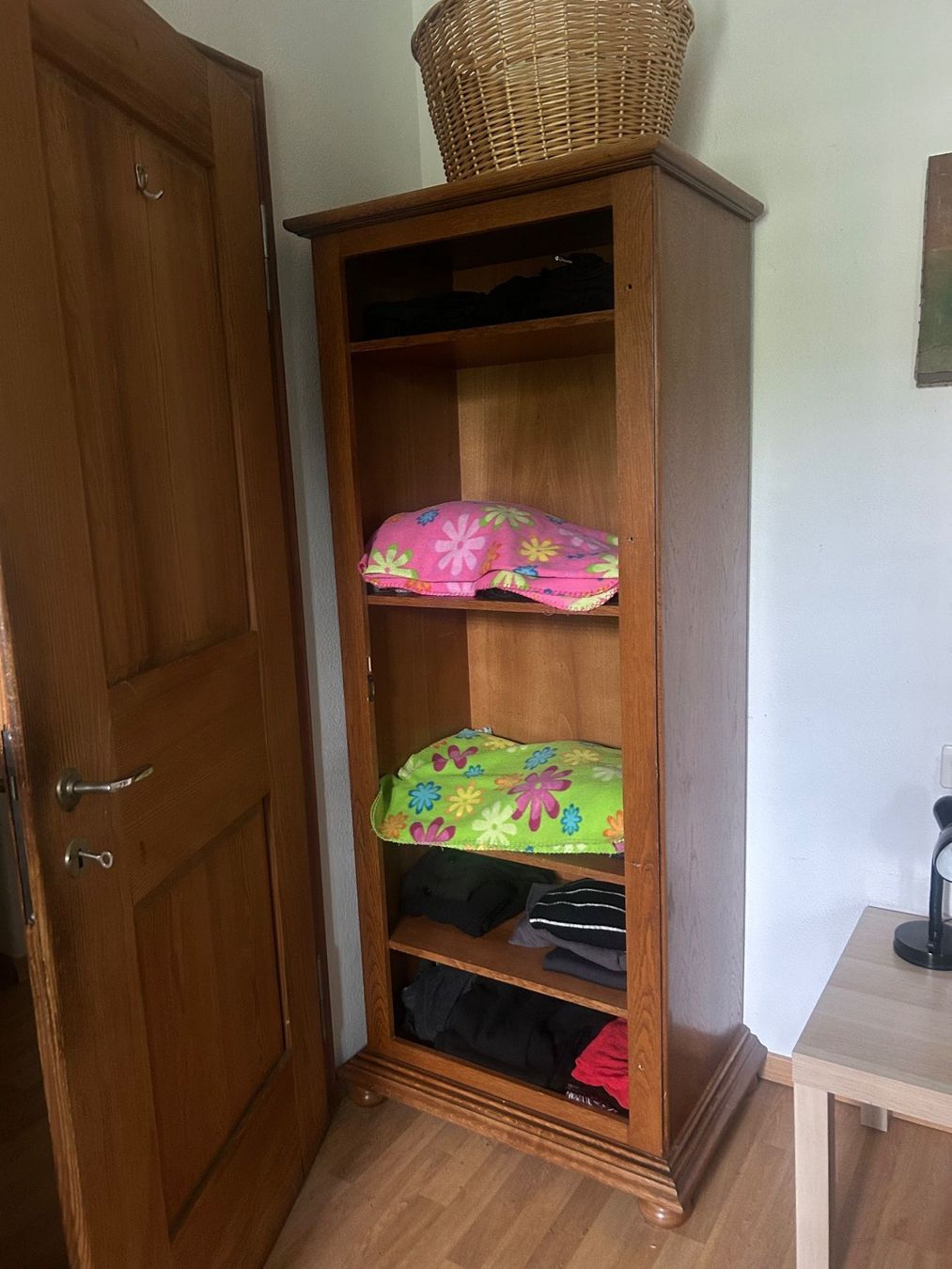 Armadi: Schrank – Usato da Schaffhausen venduto da amwr 6