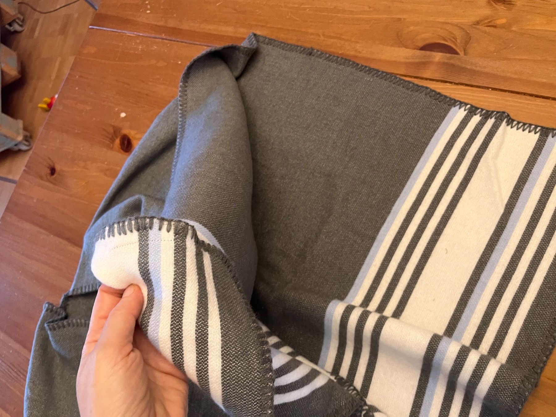Boleros: Shall poncho one Size – Gebraucht aus Küssnacht am Rigi von ciucchino 3