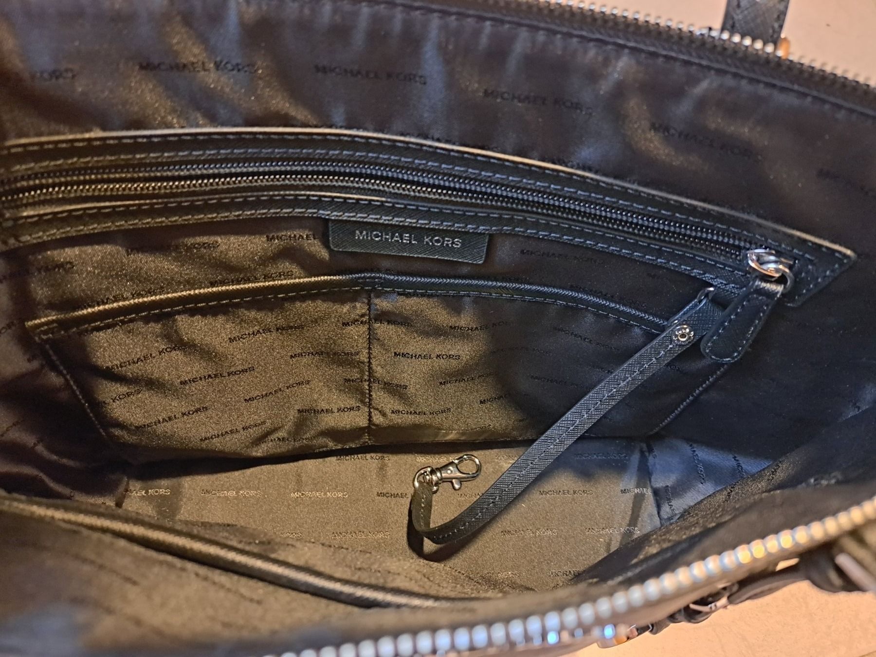 Michael Kors Borse da donna: Lieblingsstück Michael Kors Handtasche – Usato da Niederstocken venduto da Cocos_nut 2