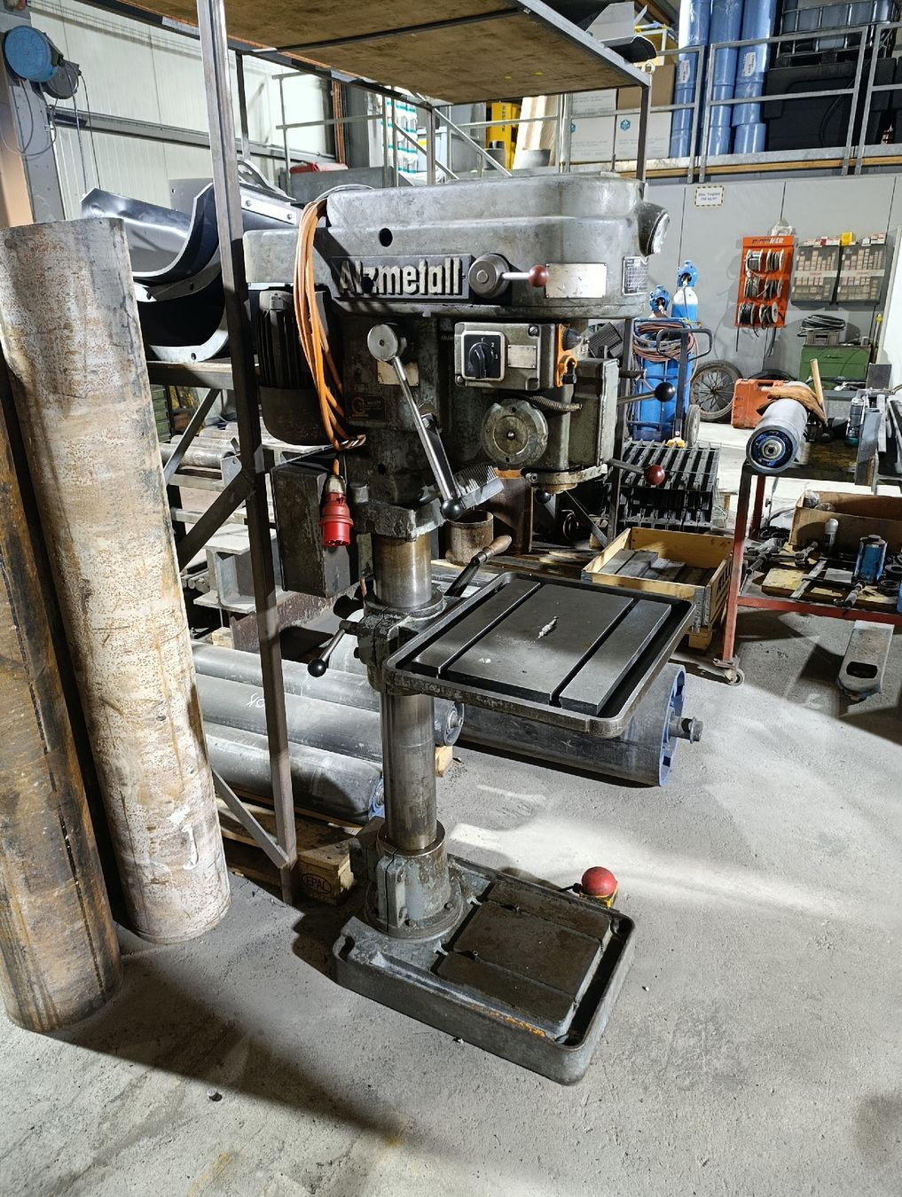 Alzmetall Perceuses: Ständerbohrmaschine Alzmetall – D'occasion à Altdorf UR par fab_b7cv