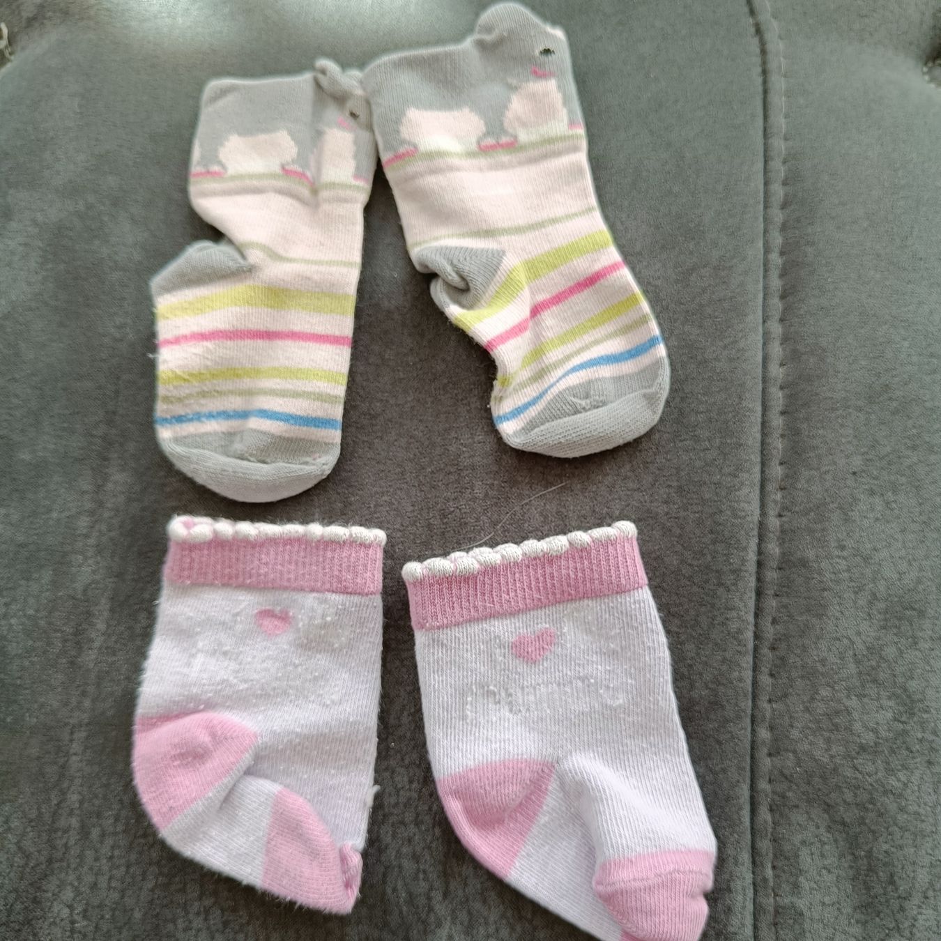 Chaussettes enfants: Socken Grösse 10-14 – D'occasion à Jaberg par urig17.